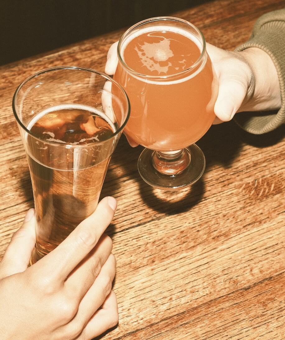 The Deluxe Bar and Grill Cheers